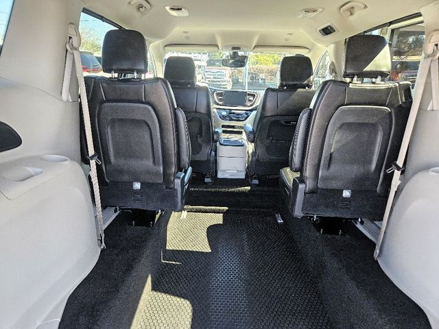 2024 Chrysler Pacifica Touring L Wheelchair Van Handicap Ramp Van