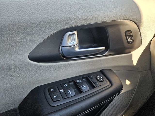 2024 Chrysler Pacifica Touring L Wheelchair Van Handicap Ramp Van