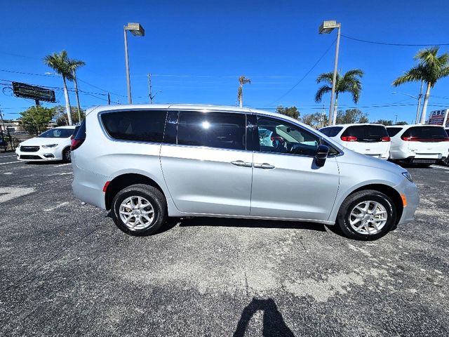 2024 Chrysler Pacifica Touring L Wheelchair Van Handicap Ramp Van