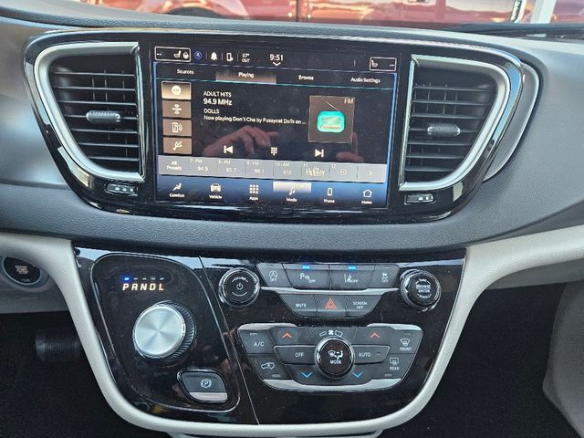 2024 Chrysler Pacifica Touring L Wheelchair Van Handicap Ramp Van