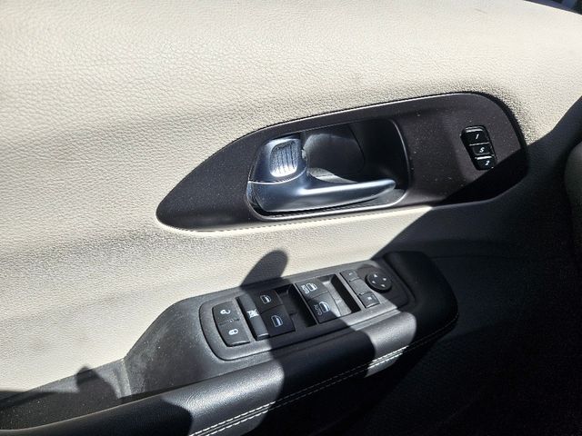 2024 Chrysler Pacifica Touring L Wheelchair Van Handicap Ramp Van