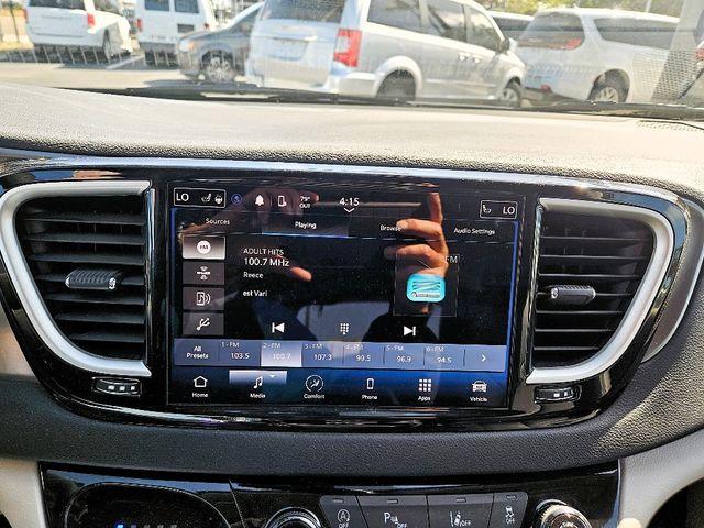 2024 Chrysler Pacifica Touring L Wheelchair Van Handicap Ramp Van