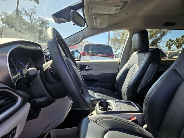 2024 Chrysler Pacifica Touring L Wheelchair Van Handicap Ramp Van