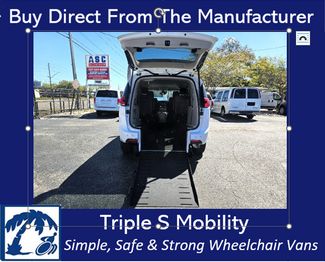 2024 Chrysler Pacifica Touring L Wheelchair Van Handicap Ramp Van  | Pinellas Park, Florida | Triple S Mobility, Inc