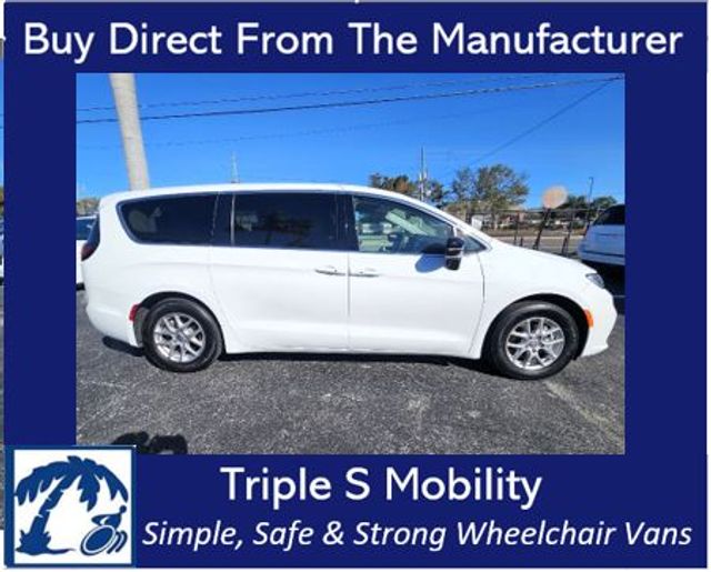 2024 Chrysler Pacifica Touring L Wheelchair Van Handicap Ramp Van  | Pinellas Park, Florida | Triple S Mobility, Inc