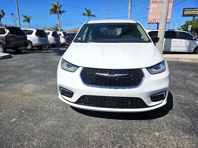 2024 Chrysler Pacifica Touring L Wheelchair Van Handicap Ramp Van