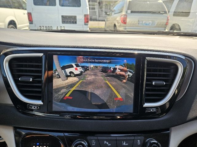 2024 Chrysler Pacifica Touring L Wheelchair Van Handicap Ramp Van