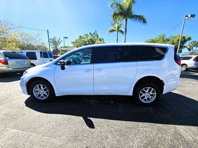 2024 Chrysler Pacifica Touring L Wheelchair Van Handicap Ramp Van