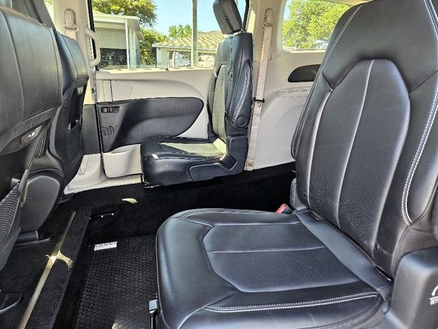 2024 Chrysler Pacifica Touring L Wheelchair Van Handicap Ramp Van