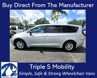 2024 Chrysler Pacifica Touring L Wheelchair Van Handicap Ramp Van  | Pinellas Park, Florida | Triple S Mobility, Inc