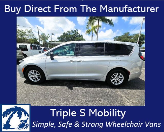 2024 Chrysler Pacifica Touring L Wheelchair Van Handicap Ramp Van  | Pinellas Park, Florida | Triple S Mobility, Inc