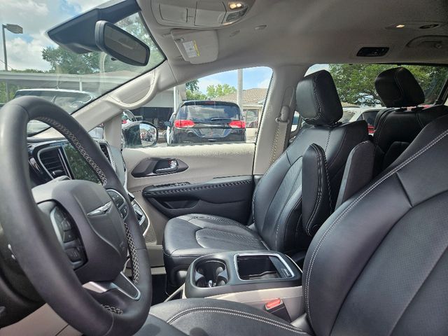 2024 Chrysler Pacifica Touring L Wheelchair Van Handicap Ramp Van