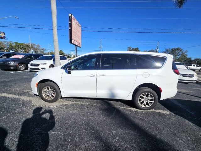 2024 Chrysler Pacifica Touring Wheelchair Van Handicap Ramp Van