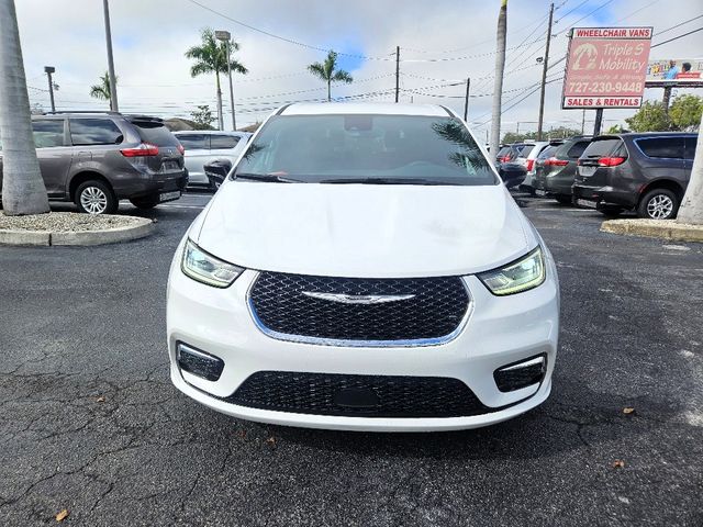 2024 Chrysler Pacifica Touring Wheelchair Van Handicap Ramp Van