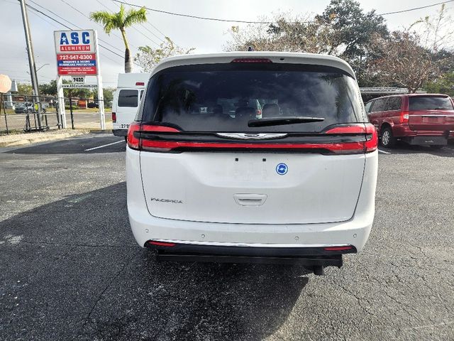 2024 Chrysler Pacifica Touring Wheelchair Van Handicap Ramp Van