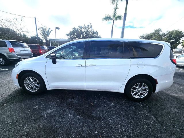 2024 Chrysler Pacifica Touring Wheelchair Van Handicap Ramp Van