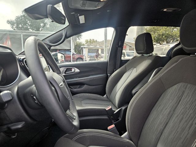 2024 Chrysler Pacifica Touring Wheelchair Van Handicap Ramp Van