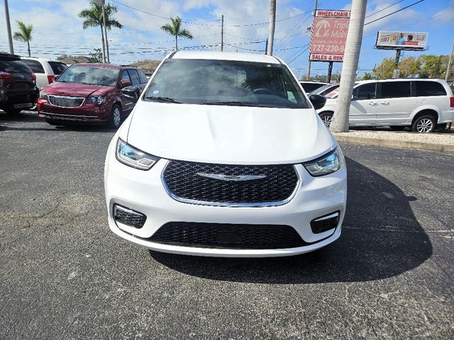 2024 Chrysler Pacifica Touring Wheelchair Van Handicap Ramp Van