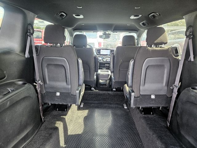 2024 Chrysler Pacifica Touring Wheelchair Van Handicap Ramp Van