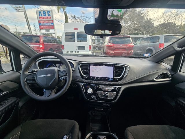 2024 Chrysler Pacifica Touring Wheelchair Van Handicap Ramp Van