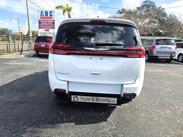 2024 Chrysler Pacifica Touring Wheelchair Van Handicap Ramp Van