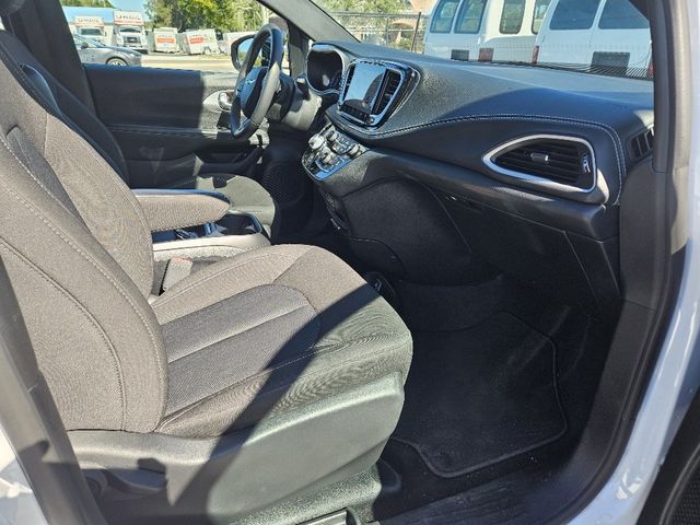 2024 Chrysler Pacifica Touring Wheelchair Van Handicap Ramp Van
