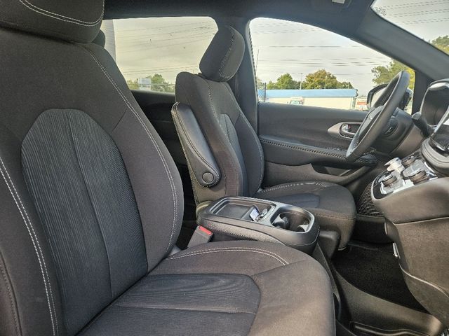 2024 Chrysler Pacifica Touring  Wheelchair Van Handicap Ramp Van