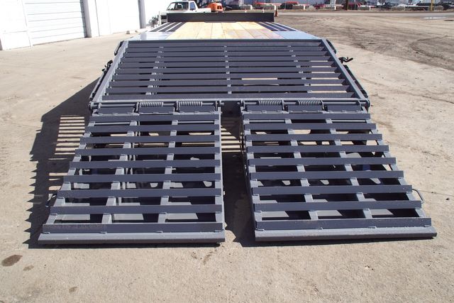 2024 Diamond C SALE 20' DEC 208 18K DECKOVER EQUIPMENT TRAILER W/MAX RAMPS $16,530 | Henderson , CO | Complete Trailers of Colorado 2024 Diamond C SALE 20' DEC 208 18K DECKOVER EQUIPMENT TRAILER W/MAX RAMPS $16,530 | Henderson , CO | Complete Trailers of Colorado