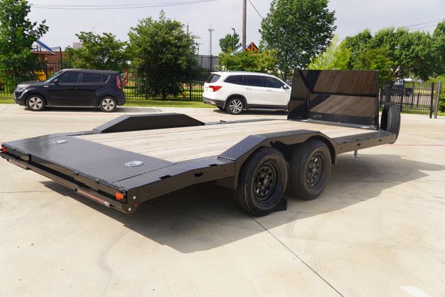 2024 Diamond C 2024 DIAMOND C 16' GTF 235 W DRIVE OVER FENDERS $8,661 | Keller, TX | Complete Trailers of Texas