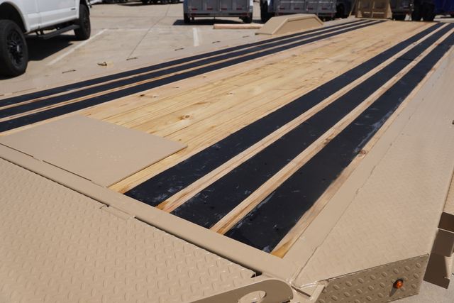 2024 Diamond C 2024 DIAMOND C LPX 210 EQUIPMENT TRAILER $21,656.00 | Keller, TX | Complete Trailers of Texas