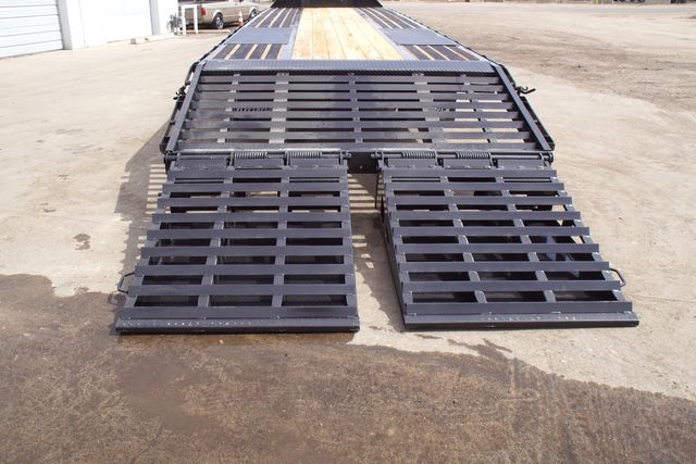 2024 Diamond C SALE 35' FMAX 212 MAX RAMP GOOSENECK PACESETTER EDITION 24,900 GVWR $32,696 | Henderson , CO | Complete Trailers of Colorado 2024 Diamond C SALE 35' FMAX 212 MAX RAMP GOOSENECK PACESETTER EDITION 24,900 GVWR $32,696 | Henderson , CO | Complete Trailers of Colorado