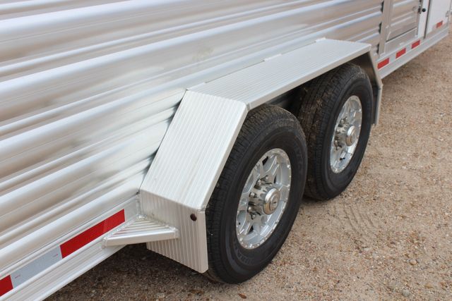 2024 Featherlite 8417 - 20' Stock Combo GN 20' Stock Combo Straight Load w/ Dressing Room | CONROE, TX | SportChassis/ Featherlite Trailers of Texas 2024 Featherlite 8417 - 20' Stock Combo GN 20' Stock Combo Straight Load w/ Dressing Room | CONROE, TX | SportChassis/ Featherlite Trailers of Texas