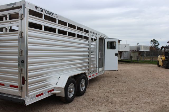 2024 Featherlite 8417 - 20' Stock Combo GN 20' Stock Combo Straight Load w/ Dressing Room | CONROE, TX | SportChassis/ Featherlite Trailers of Texas 2024 Featherlite 8417 - 20' Stock Combo GN 20' Stock Combo Straight Load w/ Dressing Room | CONROE, TX | SportChassis/ Featherlite Trailers of Texas