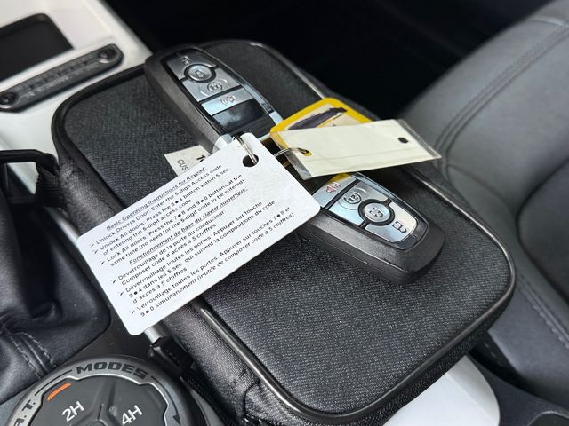 2024 Ford Bronco BAYSHORE RETRO MOD 12" NAV 37"s BFG | Plant City, FL | psv5 DEMO - Bayshore Automotive 2024 Ford Bronco BAYSHORE RETRO MOD 12" NAV 37"s BFG | Plant City, FL | psv5 DEMO - Bayshore Automotive