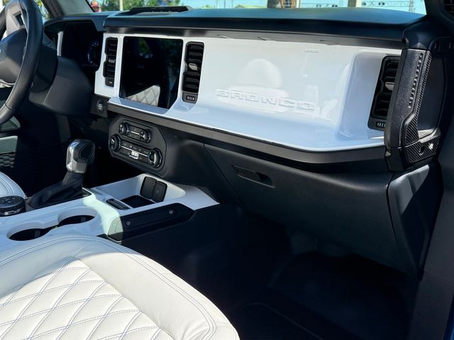 2024 Ford Bronco BAYSHORE RETRO MOD 12" NAV 37"s BFG 