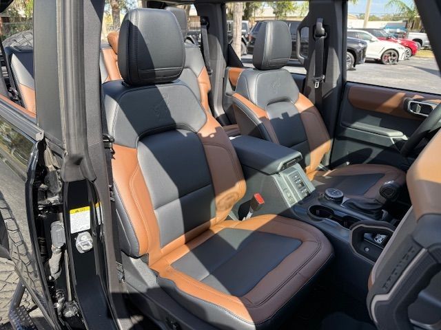 2024 Ford Bronco V6 OUTER BANKS HARDTOP LIFTED LEATHER LUX 12" NAV | Plant City, FL | psv5 DEMO - Bayshore Automotive 2024 Ford Bronco V6 OUTER BANKS HARDTOP LIFTED LEATHER LUX 12" NAV | Plant City, FL | psv5 DEMO - Bayshore Automotive