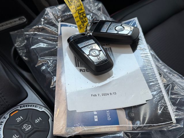 2024 Ford Bronco HARDTOP BIG BEND 12" NAV WHITE PEARL PURPLE SHIFT | Plant City, FL | psv5 DEMO - Bayshore Automotive 2024 Ford Bronco HARDTOP BIG BEND 12" NAV WHITE PEARL PURPLE SHIFT | Plant City, FL | psv5 DEMO - Bayshore Automotive