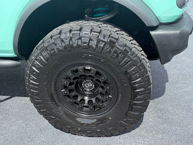 2024 Ford Bronco SEAFOAM PEARL LEATHER LIFTED LOADED 37"s | Plant City, FL | psv5 DEMO - Bayshore Automotive 2024 Ford Bronco SEAFOAM PEARL LEATHER LIFTED LOADED 37"s | Plant City, FL | psv5 DEMO - Bayshore Automotive