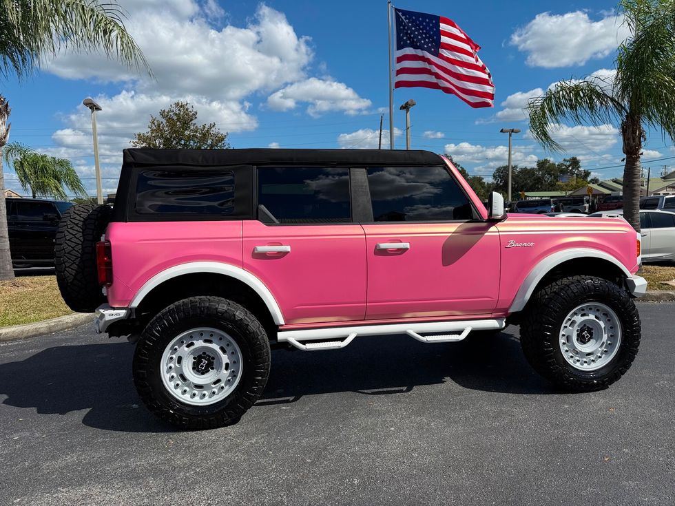 2024 Ford Bronco PINK N' GOLD SHIFT BAYSHORE BRONCO | Plant City