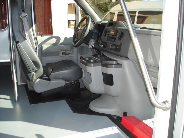 2024 Ford E-Series E-450 SD | Charlotte, North Carolina | ADVENTURE VANS 2024 Ford E-Series E-450 SD | Charlotte, North Carolina | ADVENTURE VANS