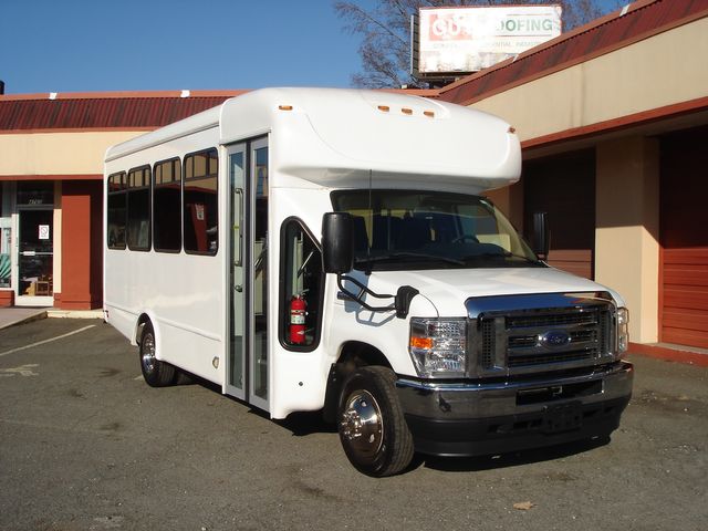 2024 Ford E-Series E-450 SD - 15 PASSENGER BUS | Charlotte, North Carolina | ADVENTURE VANS 2024 Ford E-Series E-450 SD - 15 PASSENGER BUS | Charlotte, North Carolina | ADVENTURE VANS
