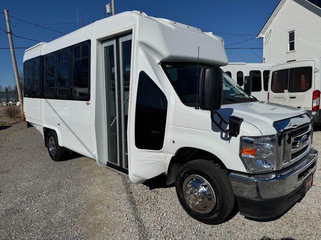 2024 Ford E450 12 Passenger 2 WC/8 Passenger 4 WC Bus