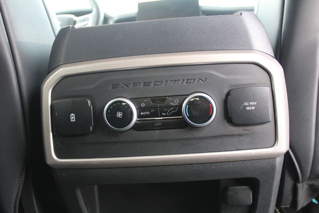 2024 Ford Expedition MAX XLT | Roscoe, IL | Autoland Outlets