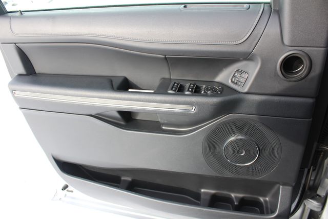 2024 Ford Expedition MAX XLT | Roscoe, IL | Autoland Outlets