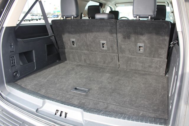 2024 Ford Expedition MAX XLT | Roscoe, IL | Autoland Outlets