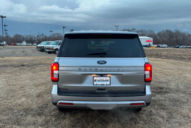 2024 Ford Expedition MAX XLT | Roscoe, IL | Autoland Outlets