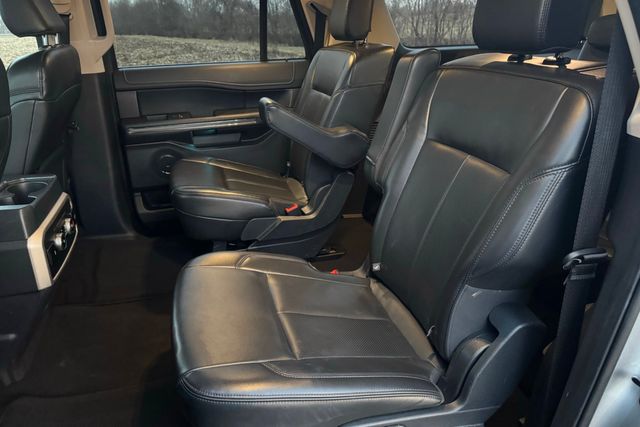 2024 Ford Expedition MAX XLT | Roscoe, IL | Autoland Outlets