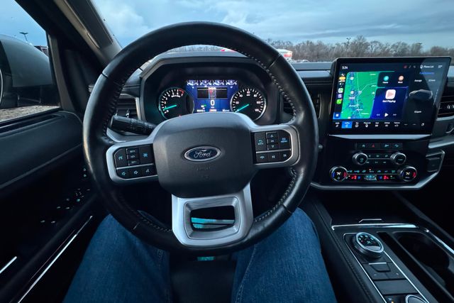 2024 Ford Expedition MAX XLT | Roscoe, IL | Autoland Outlets