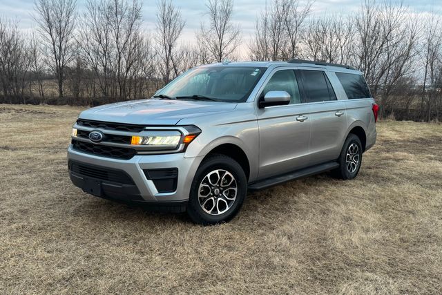 2024 Ford Expedition MAX XLT | Roscoe, IL | Autoland Outlets