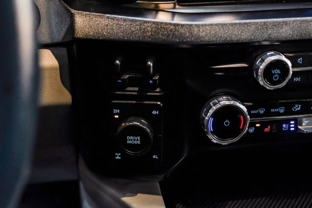 2024 Ford F-250 Super Duty Limited FX4 GLACIER GRAY ReadyLift Lift 37" NITTO | Dallas, TX | East Dallas Diesel 2024 Ford F-250 Super Duty Limited FX4 GLACIER GRAY ReadyLift Lift 37" NITTO | Dallas, TX | East Dallas Diesel